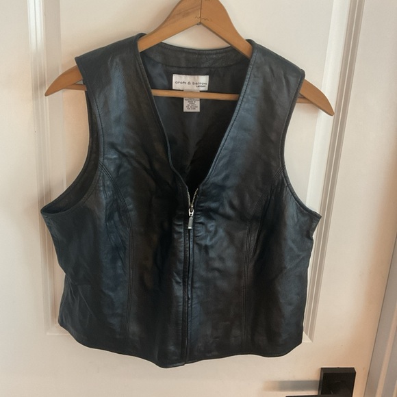 Croft & Barrow - Full Zip Leather Lambskin Vest - Black - Ladies Size Medium - Picture 2 of 11
